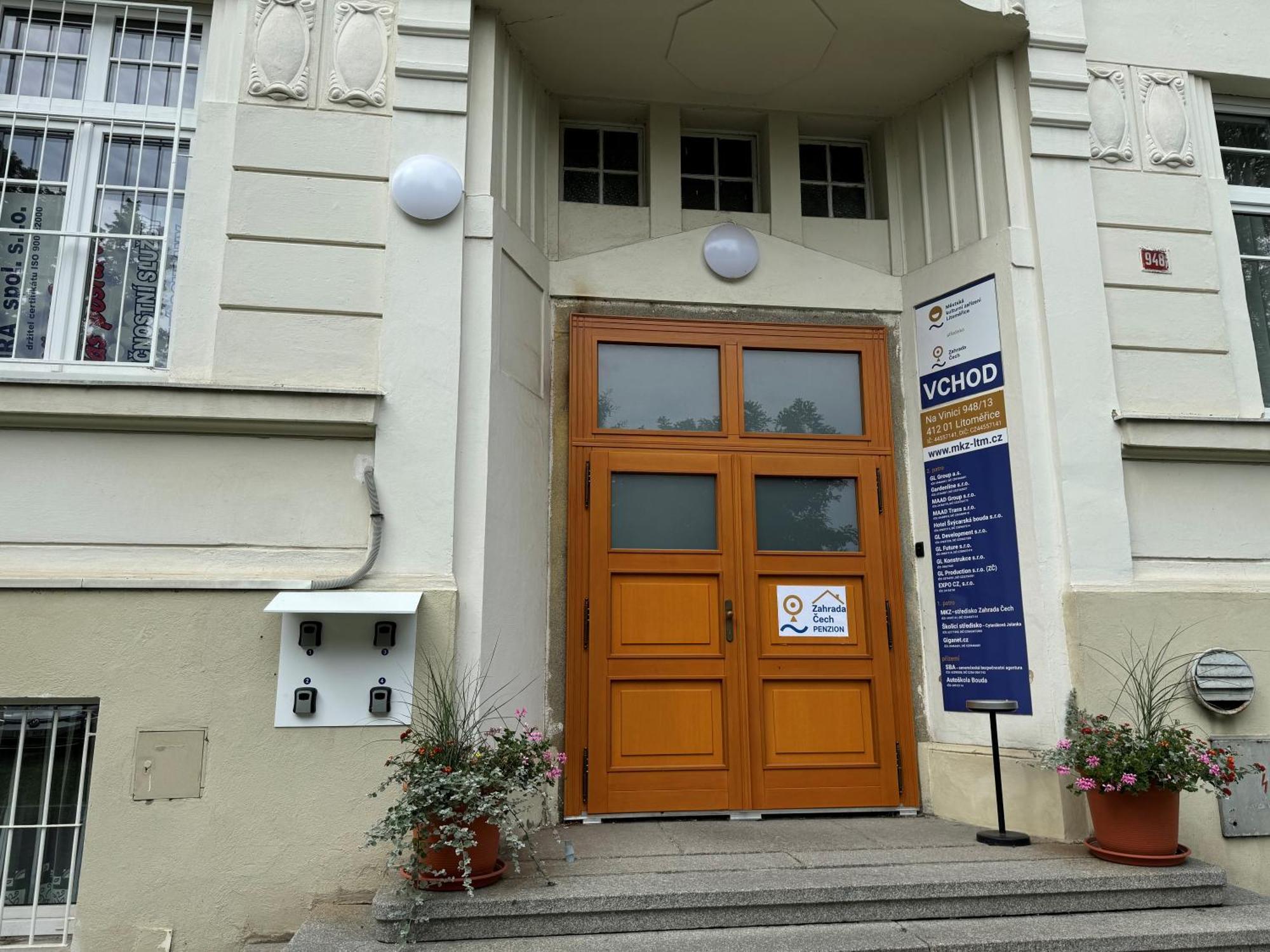 Penzion Zahrada Cech Litomerice Exterior foto